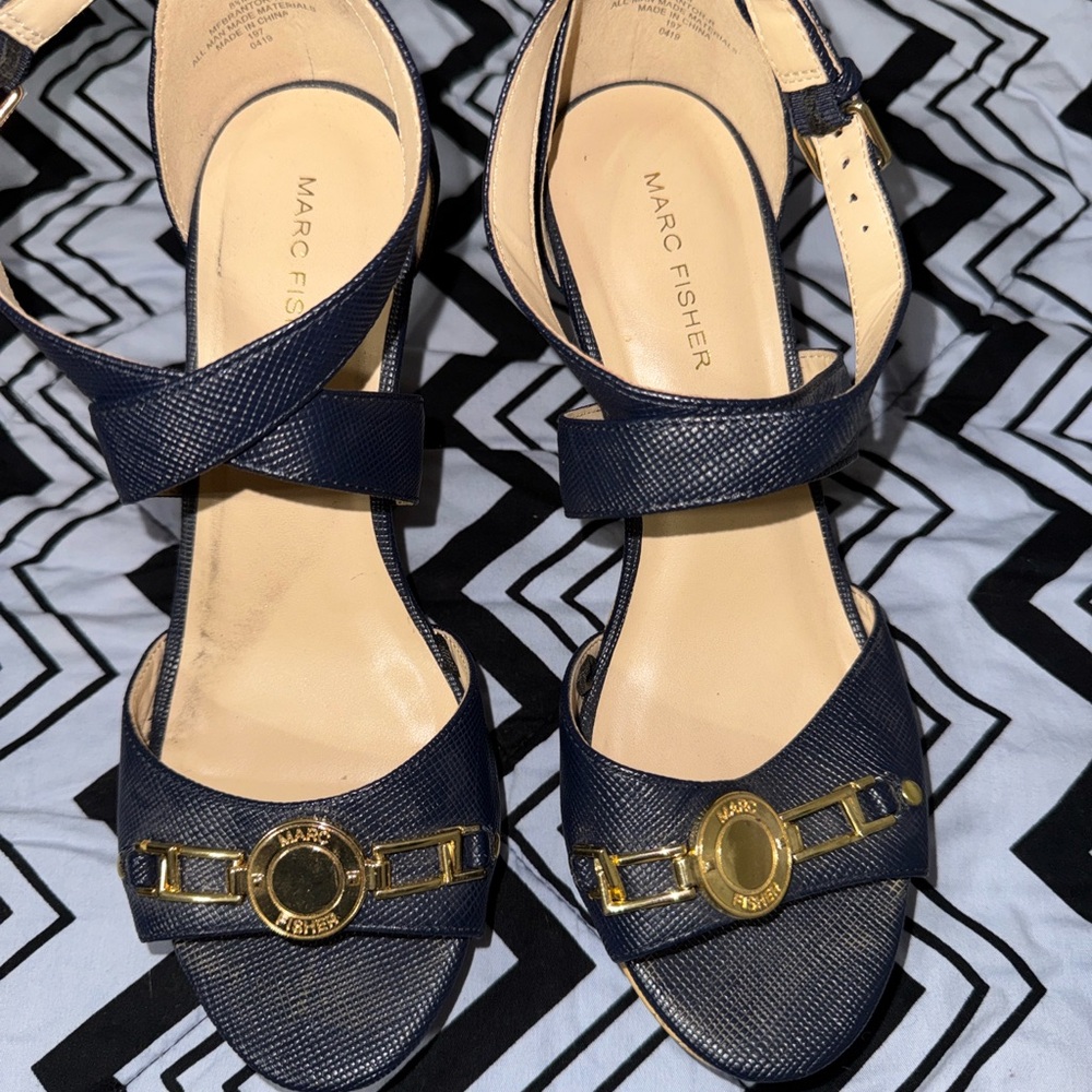 Marc Fisher Navy blue Wedge Sandals 8.5 EUC - Picture 7 of 11